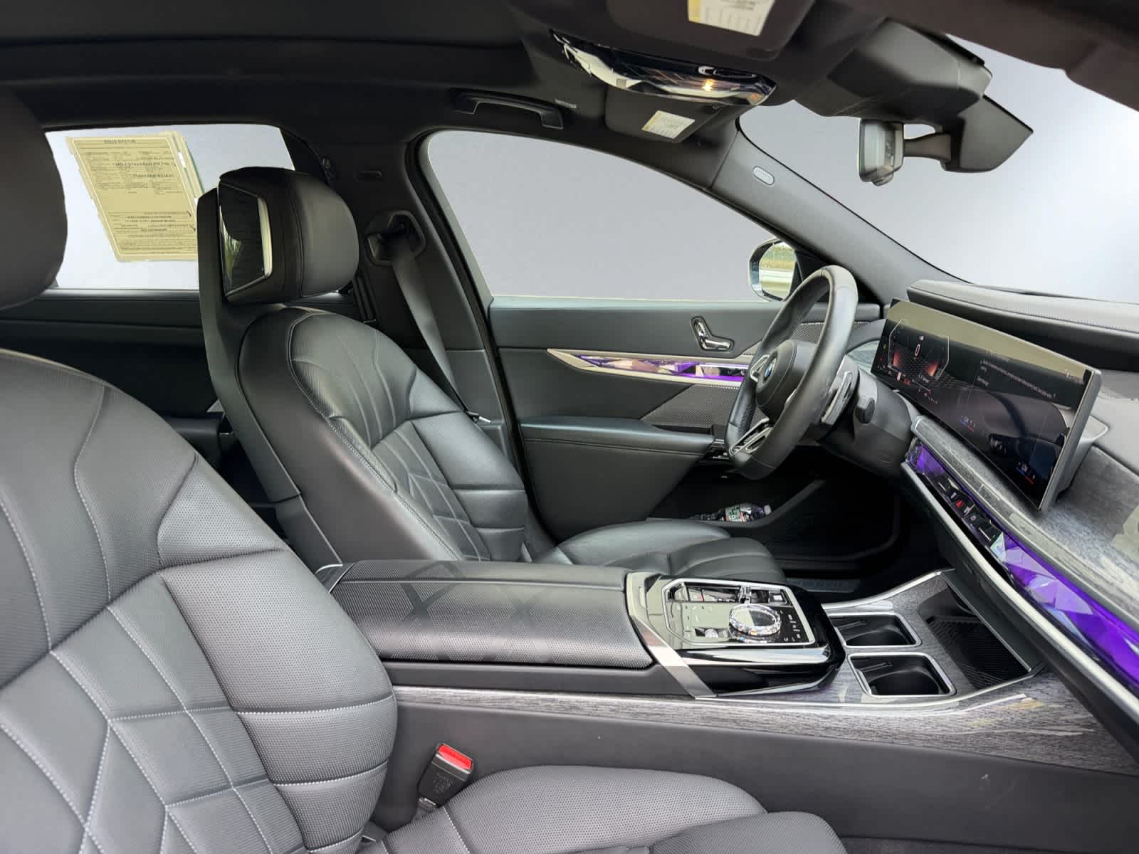 2023 BMW 7 Series 760i - Photo 15