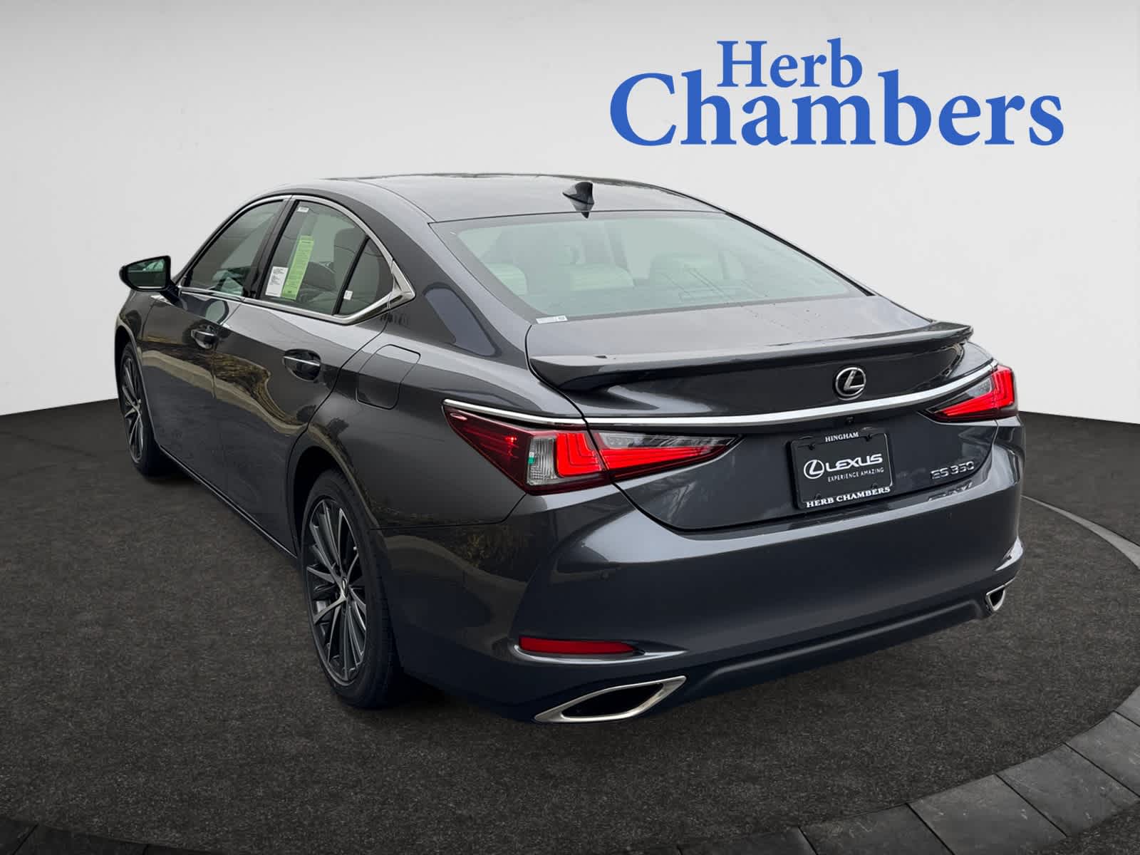 2025 Lexus ES 350 photo 3
