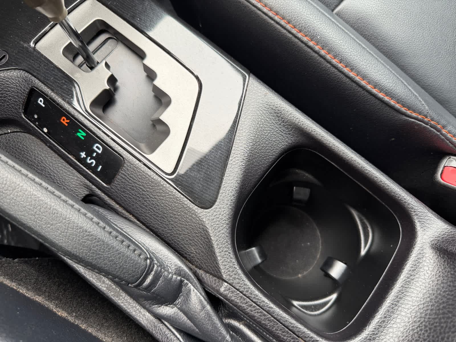 2017 Toyota RAV4 SE - Photo 23