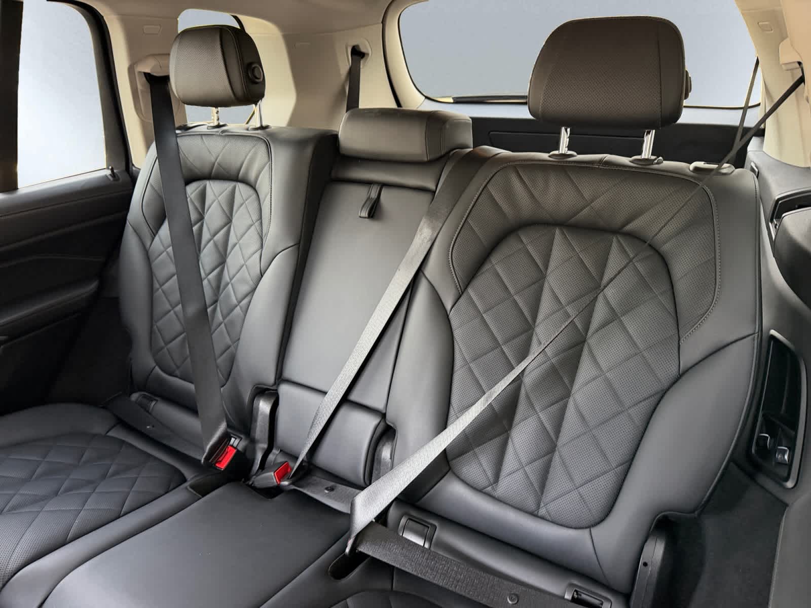 used 2023 BMW X7 xDrive40i car, priced at $53,998