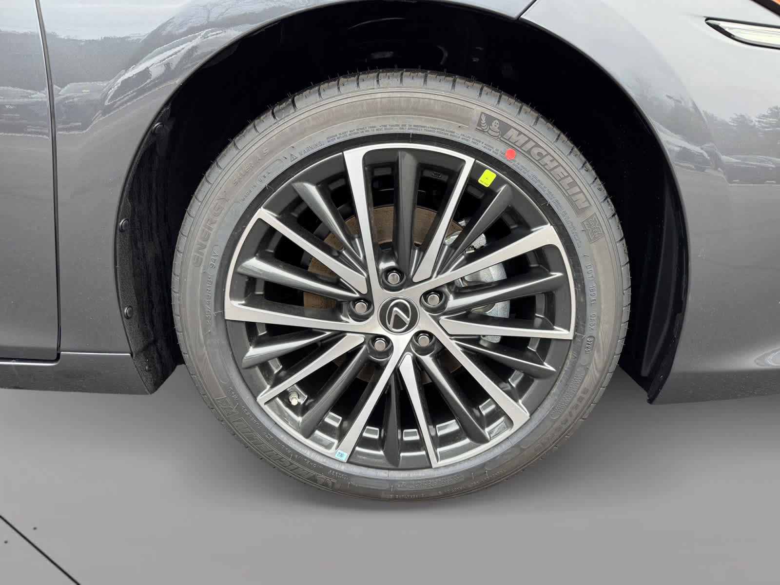 new 2025 Lexus ES 350 car