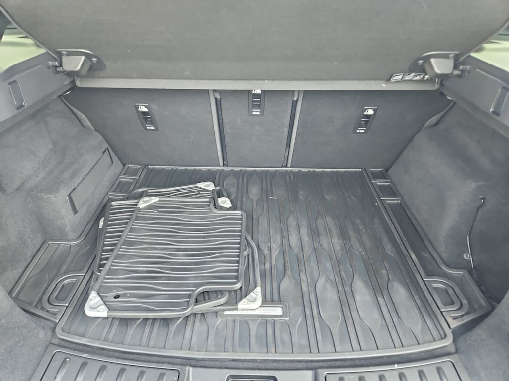 Used 2020 Land Rover Range Rover Evoque SE SUV