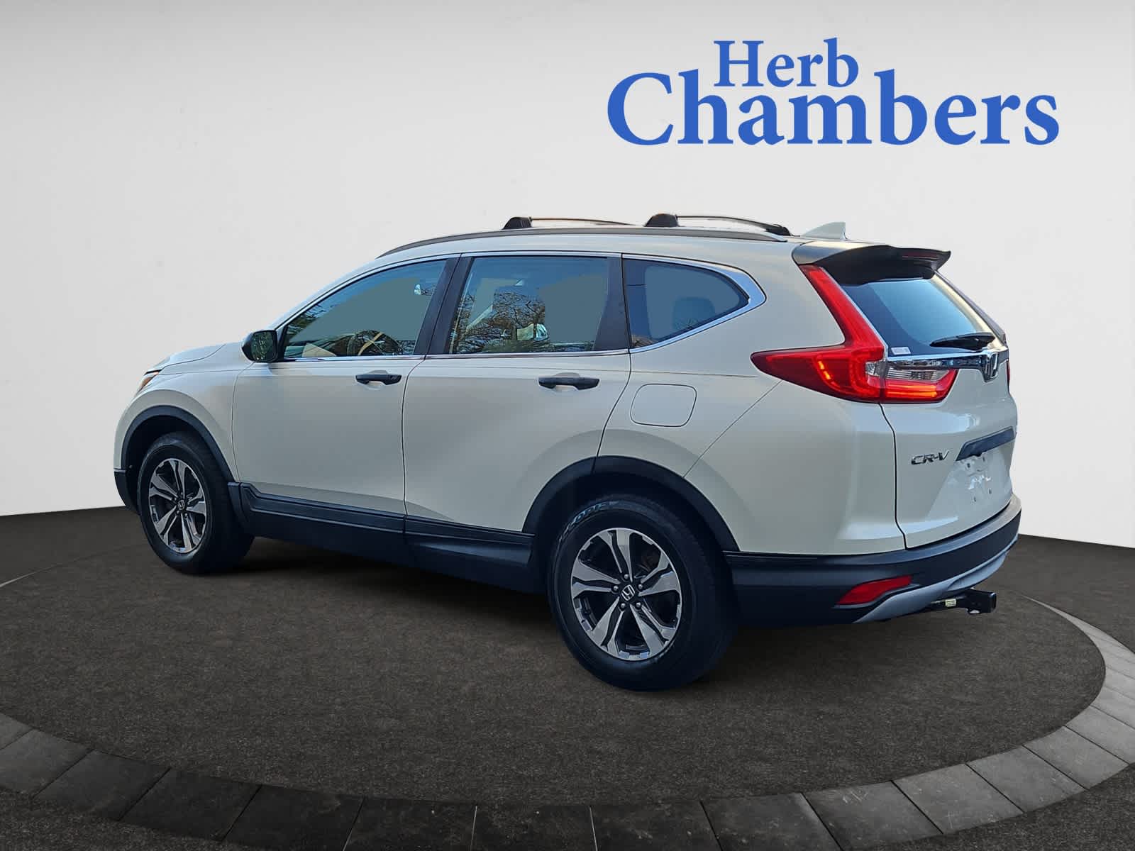 2017 Honda CR-V LX photo 2
