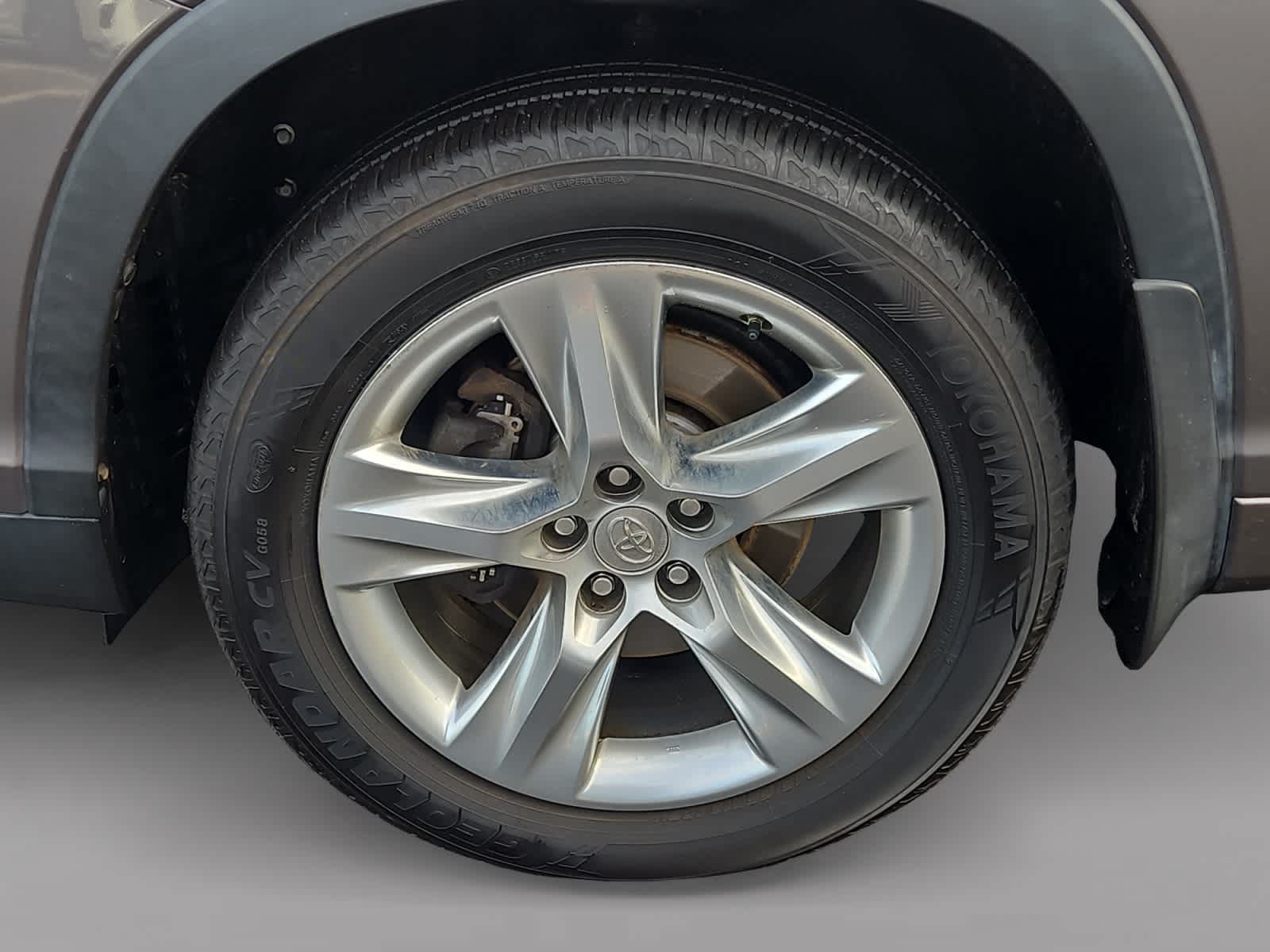 used 2015 Toyota Highlander car, priced at $16,598