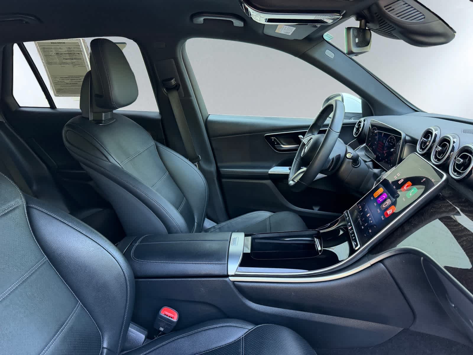 2025 Mercedes-Benz GLC Base - Photo 16