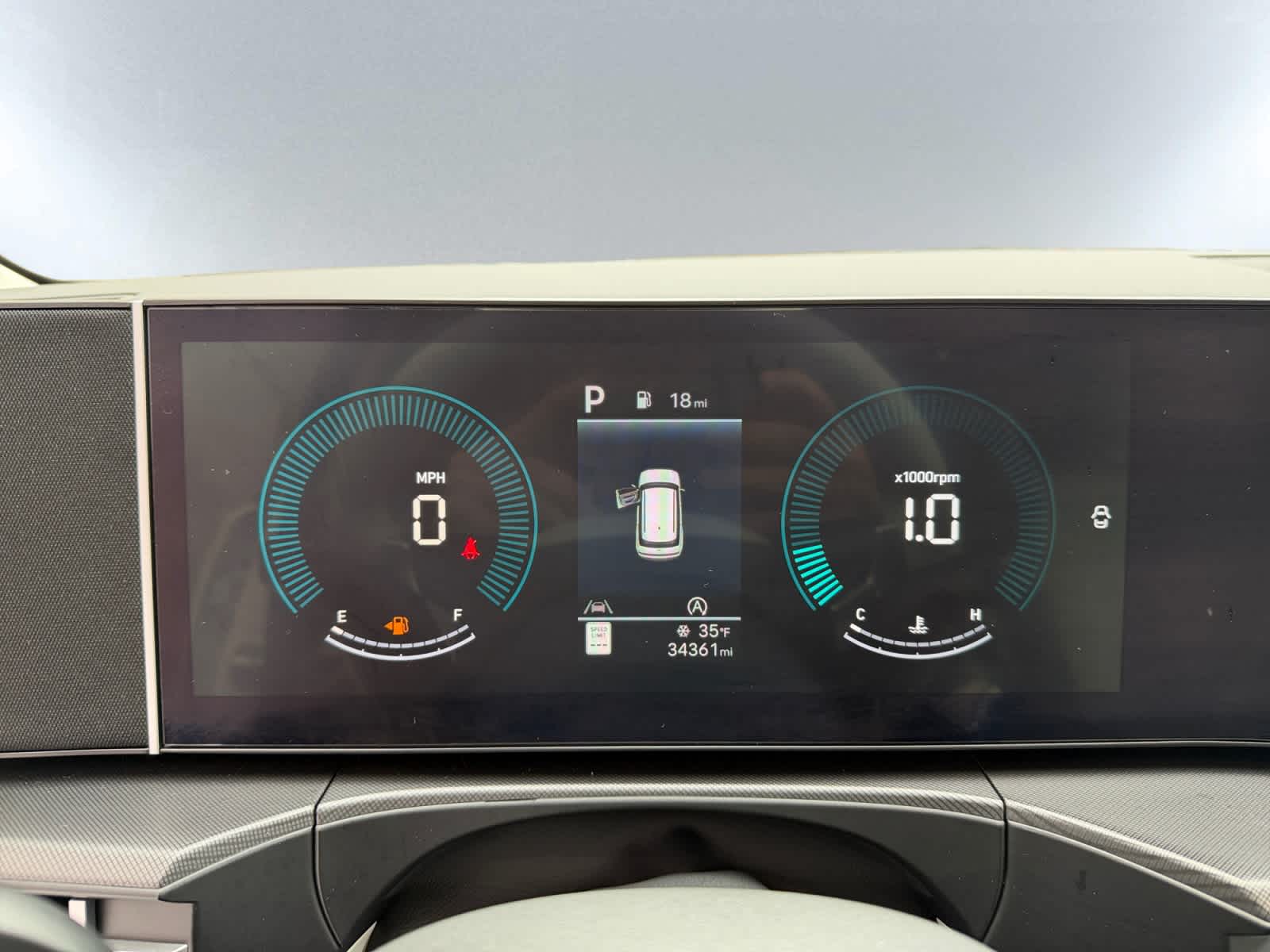 used 2024 Hyundai Santa Fe car, priced at $25,998