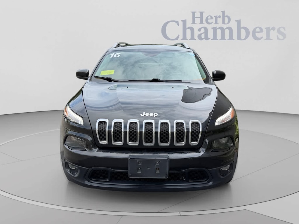 Used 2016 Jeep Cherokee Latitude SUV
