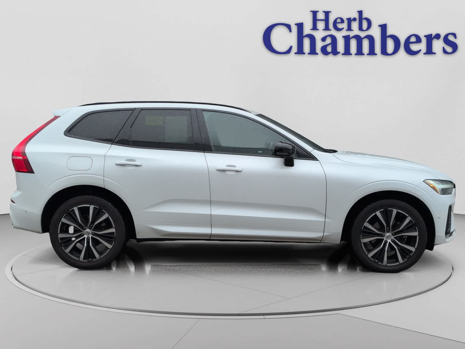 2023 Volvo XC60 Plus - Photo 5