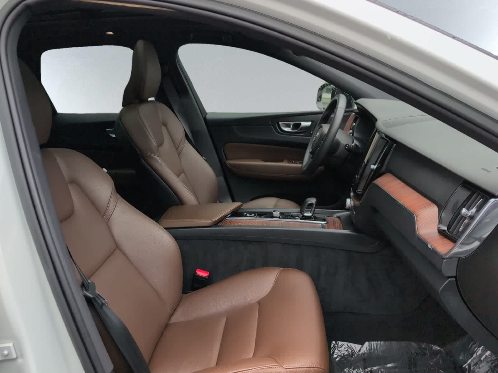 2023 Volvo XC60 Plus - Photo 20