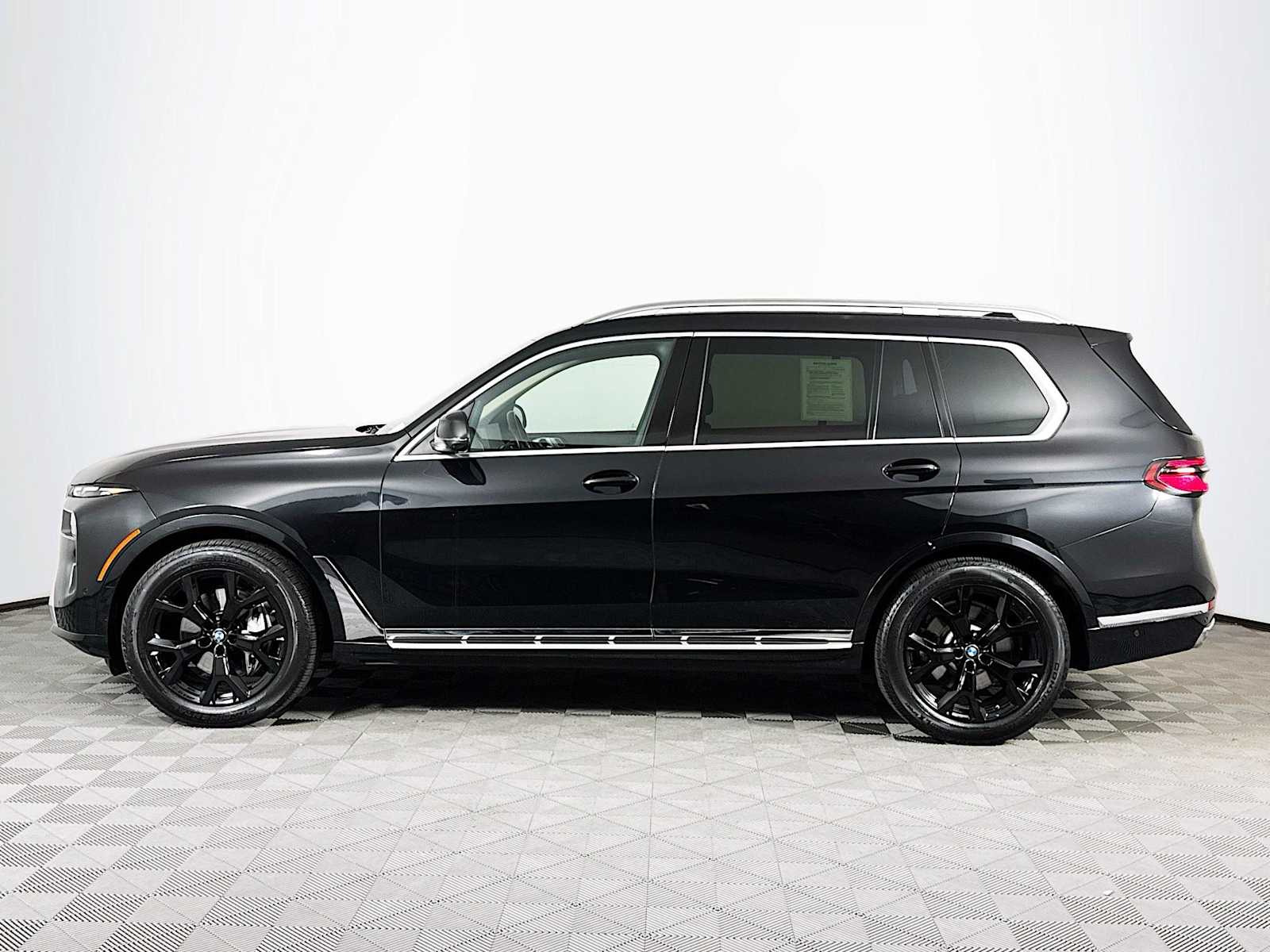 used 2023 BMW X7 car, priced at $54,998