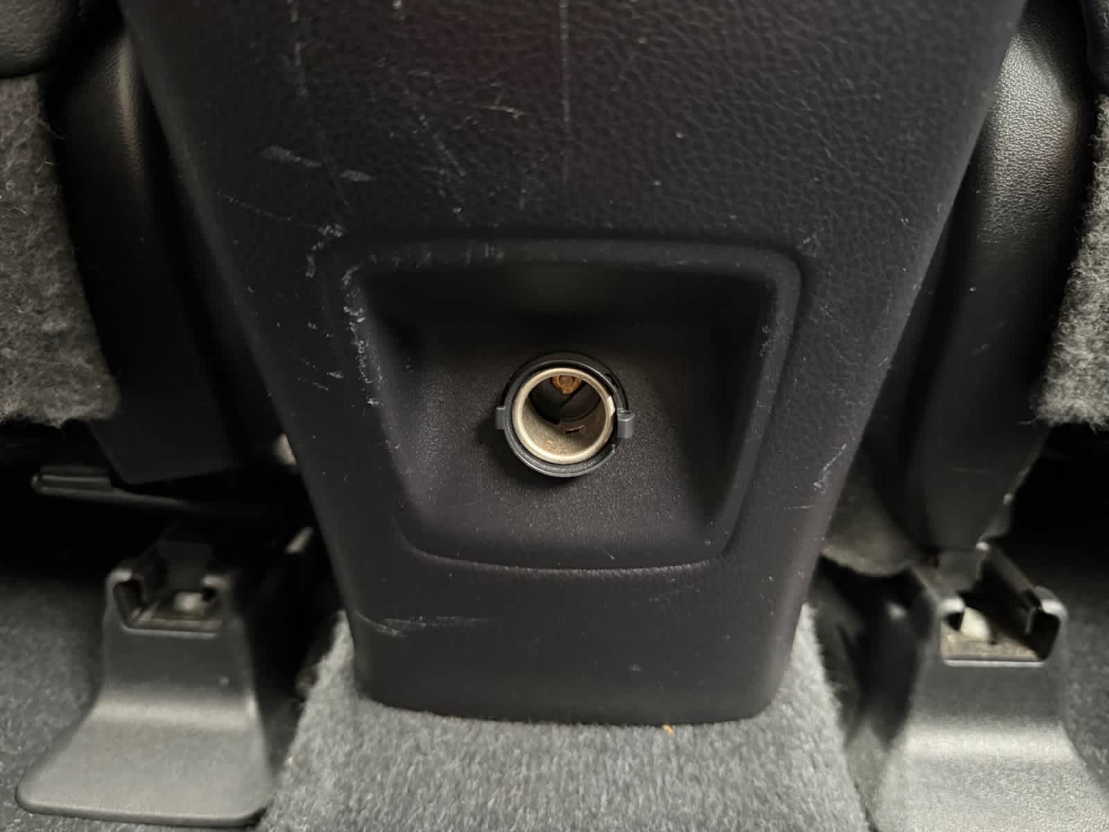 2017 Toyota RAV4 SE - Photo 27