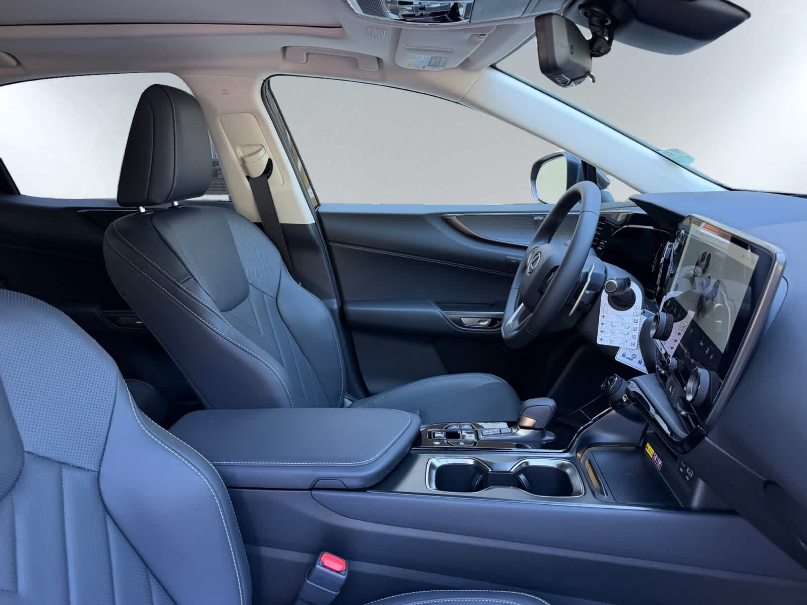 2026 Lexus NX 350h Luxury - Photo 15