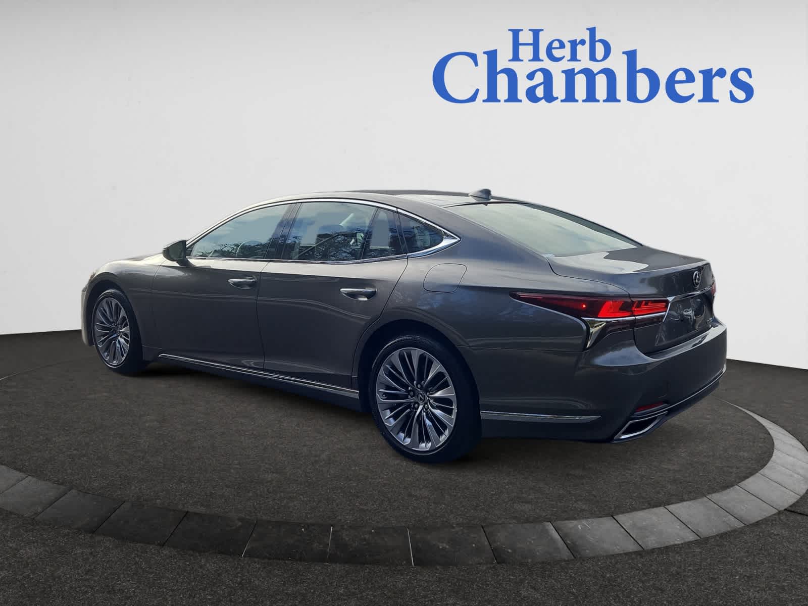 2018 Lexus LS 500 photo 3