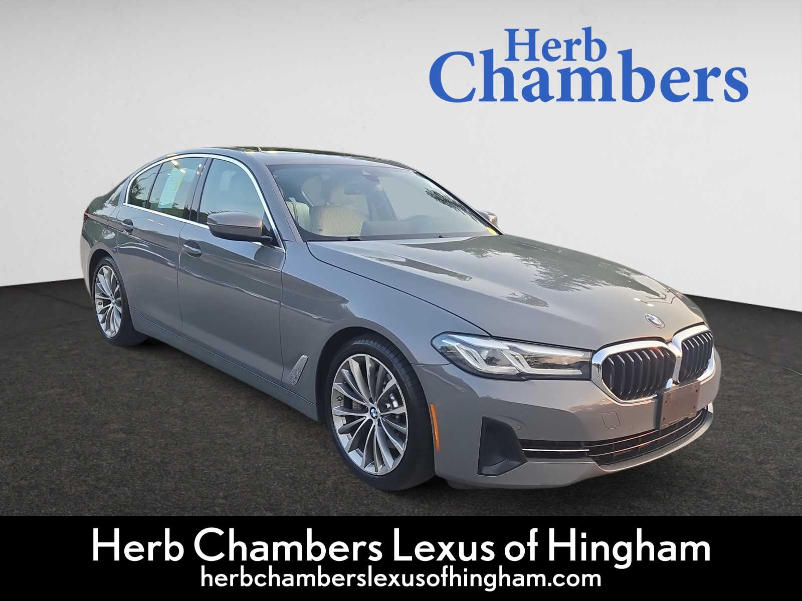 2022 BMW 5 Series 530i's photo