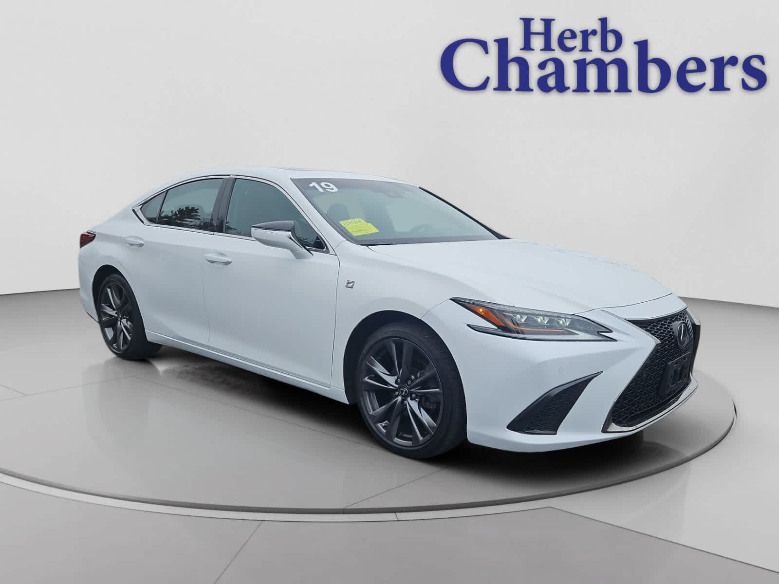 2019 Lexus ES F SPORT's photo