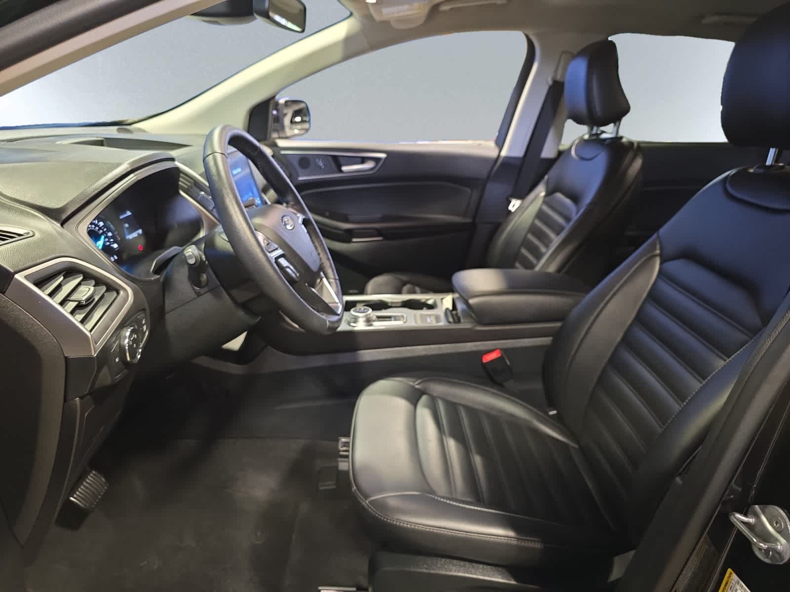 used 2022 Ford Edge car, priced at $24,998