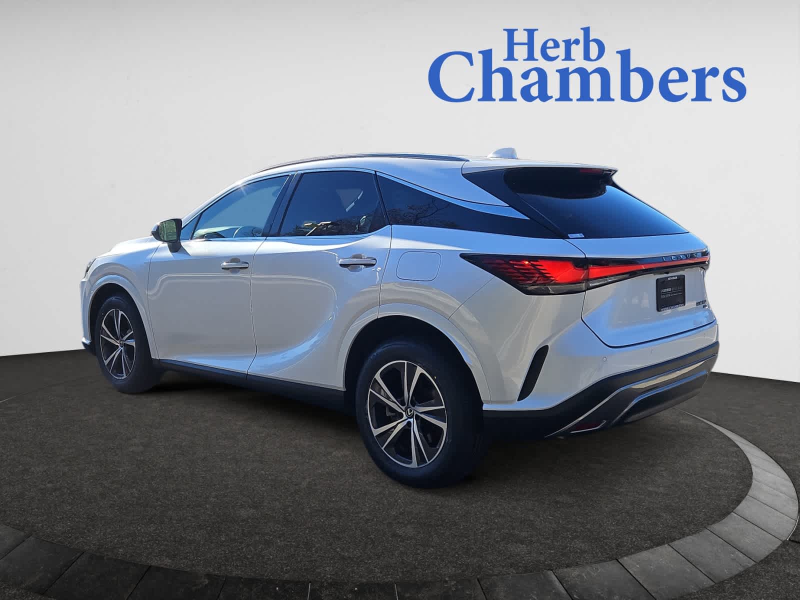 2023 Lexus RX 350 Premium photo 3