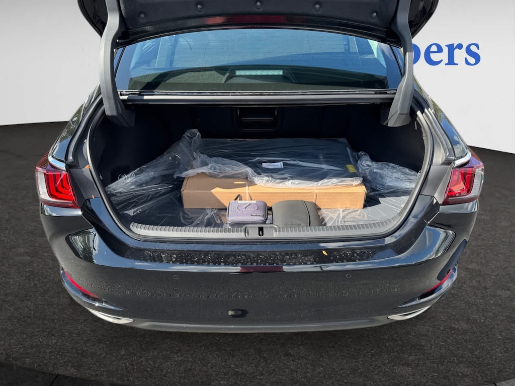 Used 2025 Lexus ES 350 Ultra Luxury Sedan