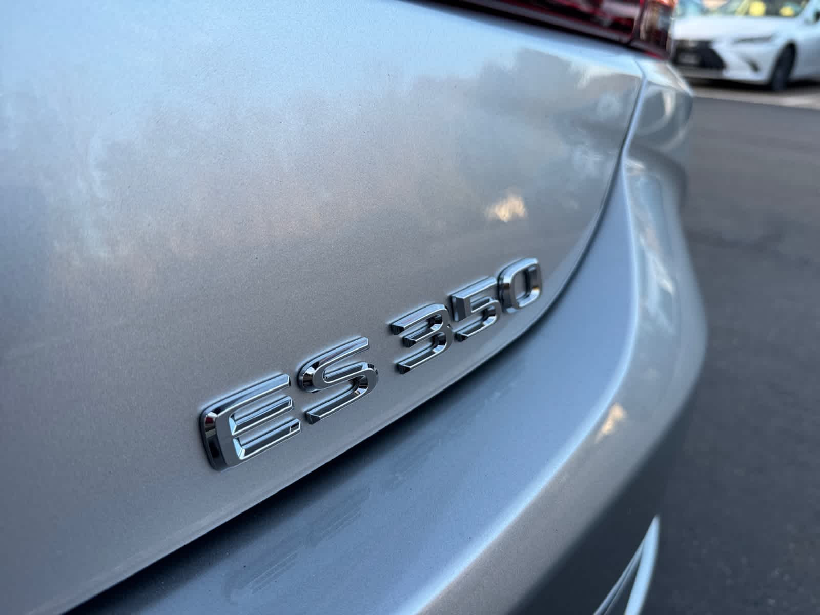 new 2025 Lexus ES car