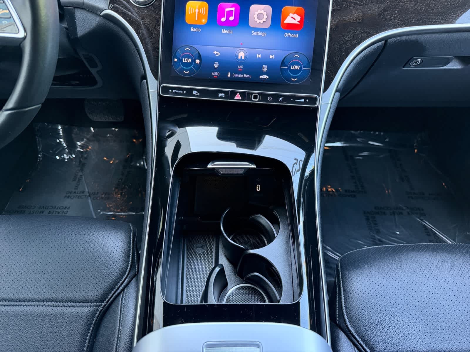 2025 Mercedes-Benz GLC Base - Photo 13