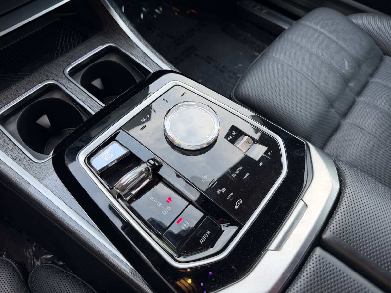 2023 BMW 7 Series 760i - Photo 18