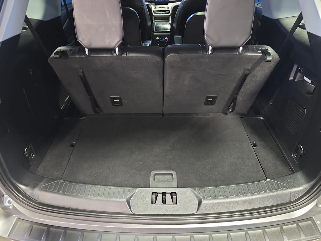 Used 2023 Ford Explorer XLT SUV