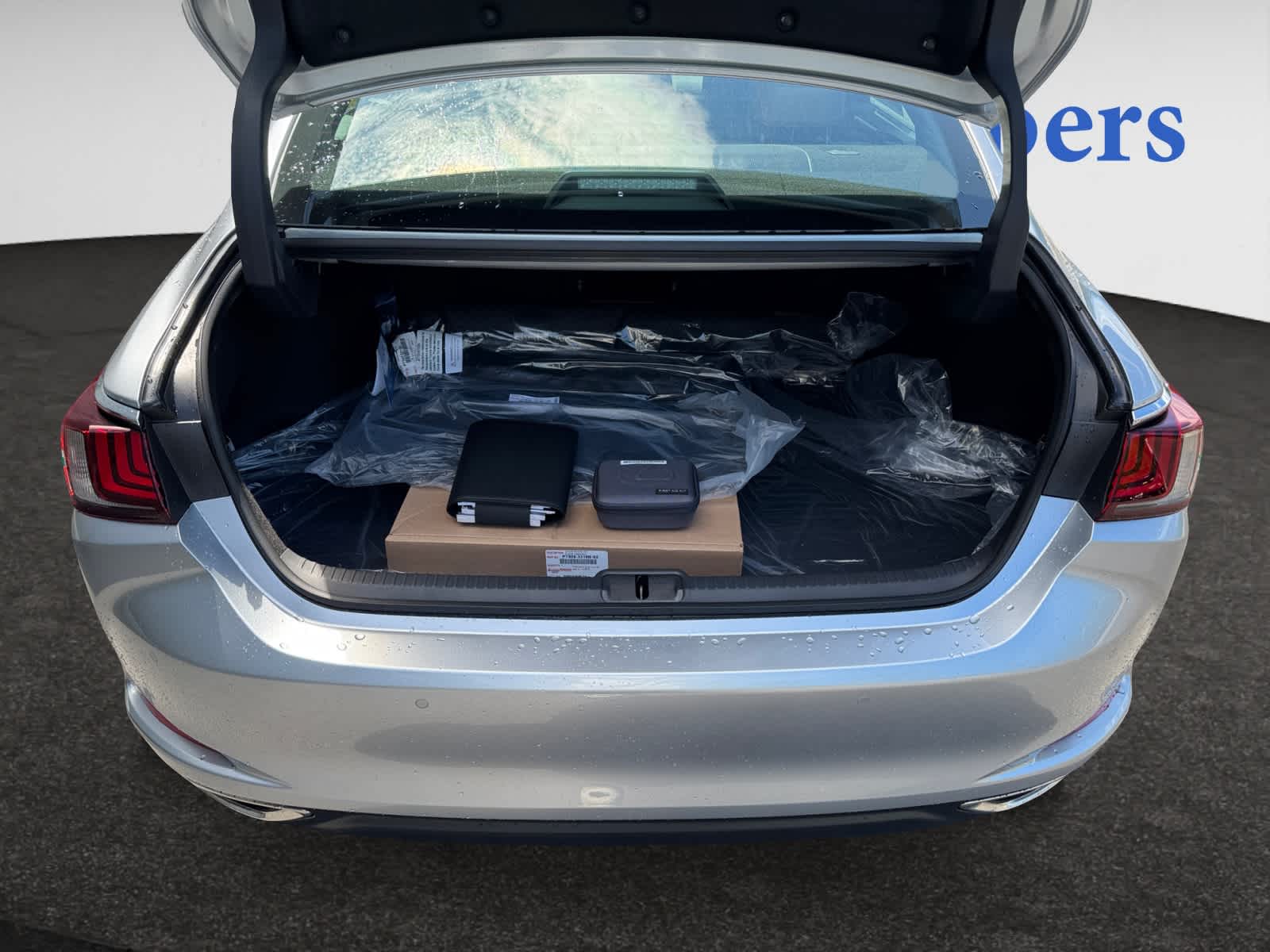 used 2025 Lexus ES 350 car, priced at $45,998