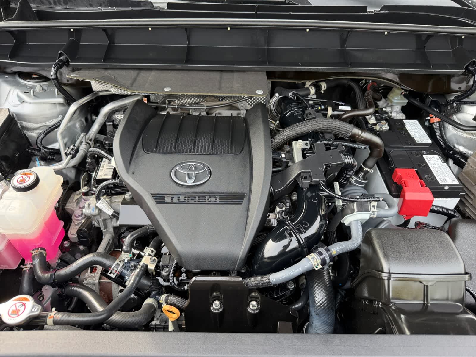 used 2023 Toyota Highlander car, priced at $39,999
