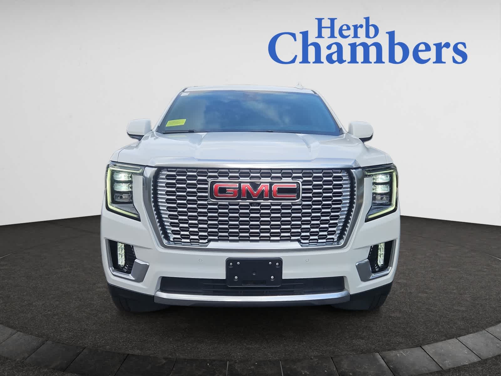 2022 Gmc Yukon Denali photo 2