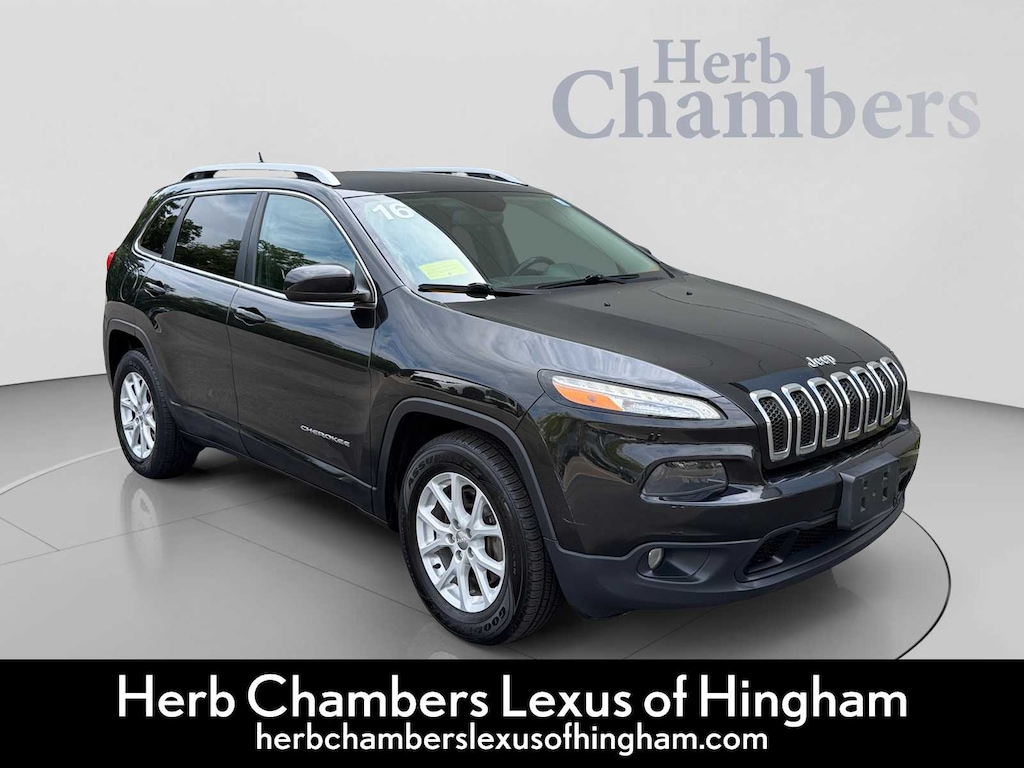 Used 2016 Jeep Cherokee Latitude SUV