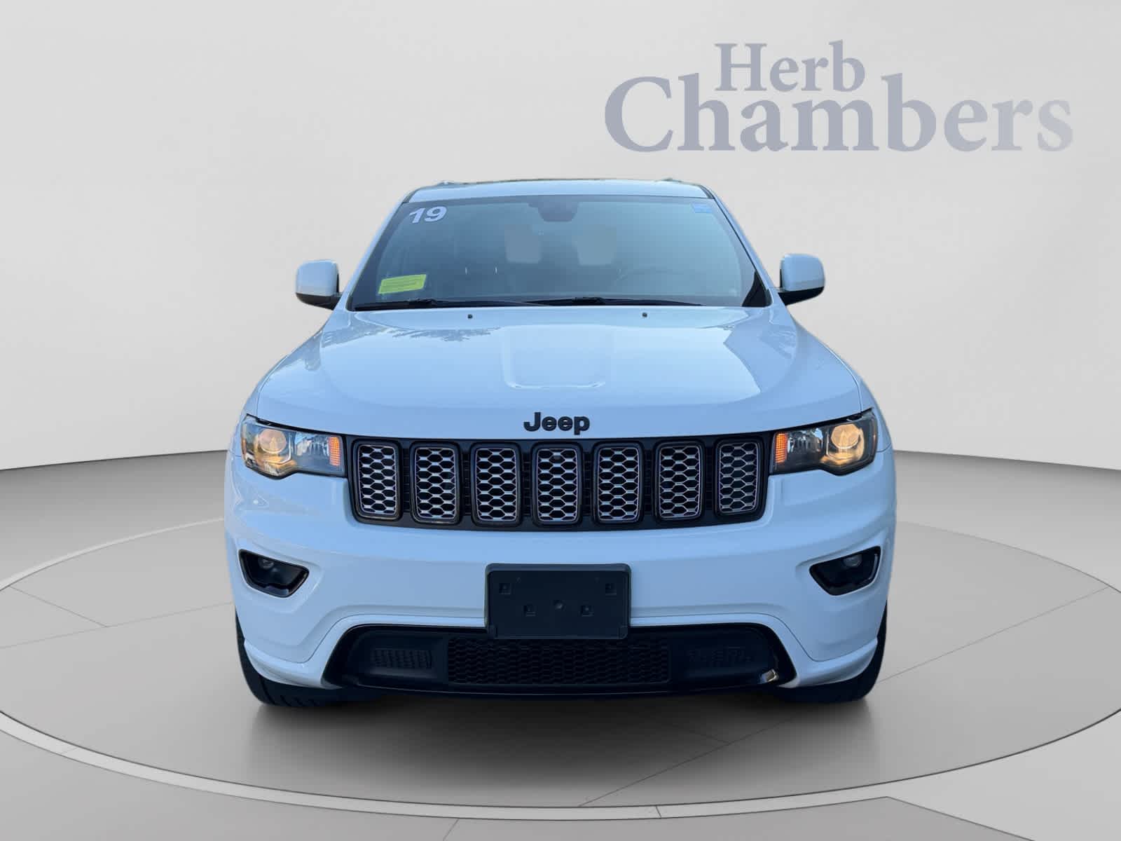 Used 2019 Jeep Grand Cherokee Altitude SUV