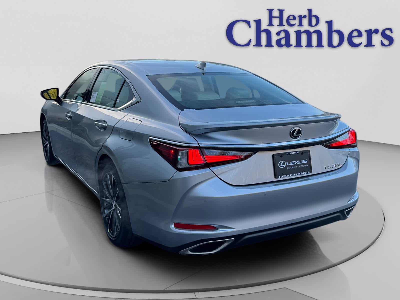 new 2025 Lexus ES car