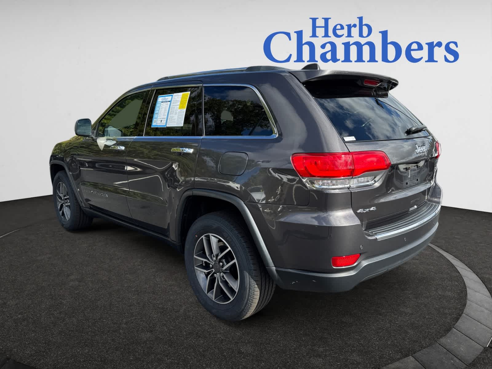 2019 Jeep Grand Cherokee Limited photo 3