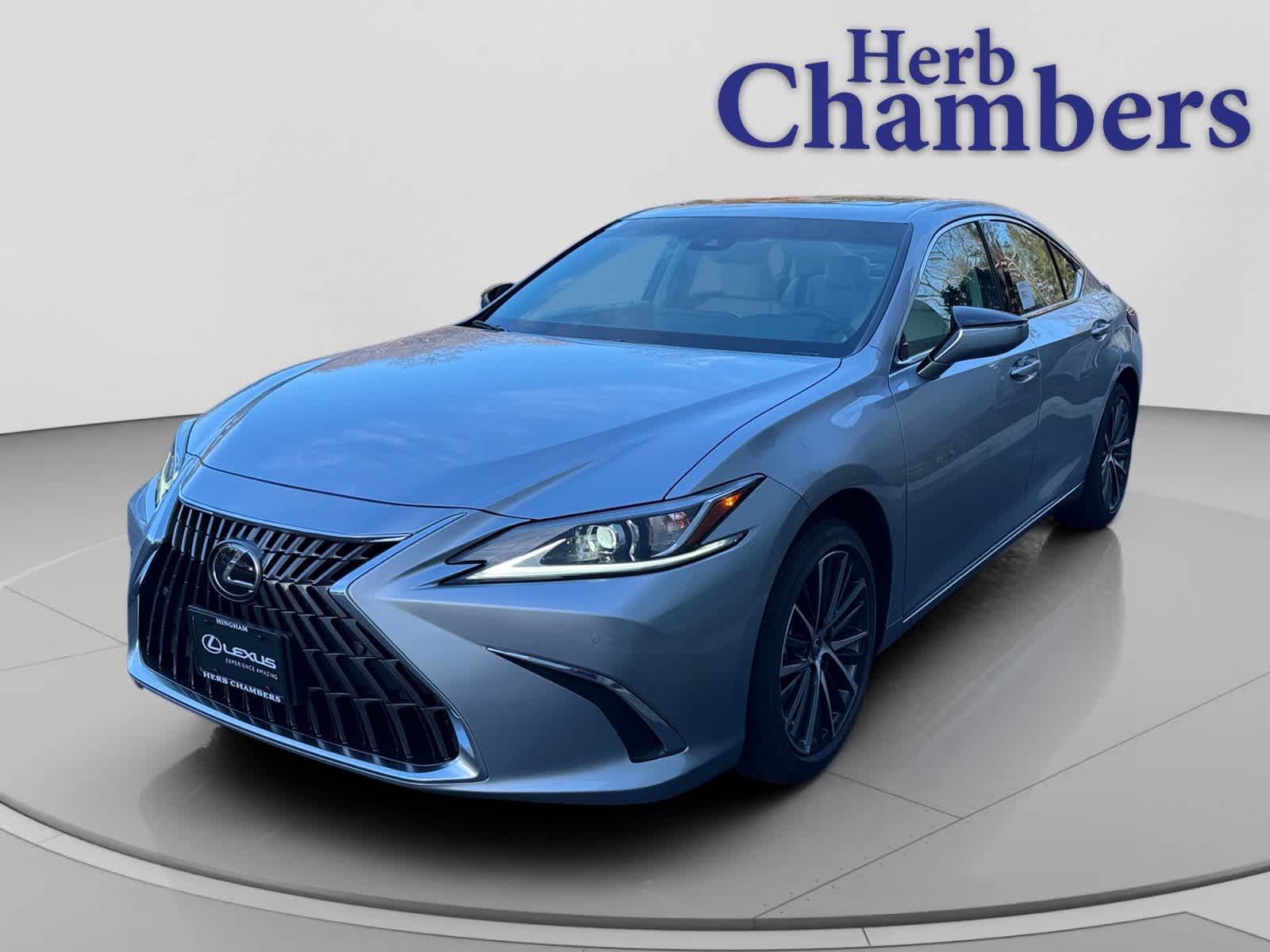 new 2025 Lexus ES car