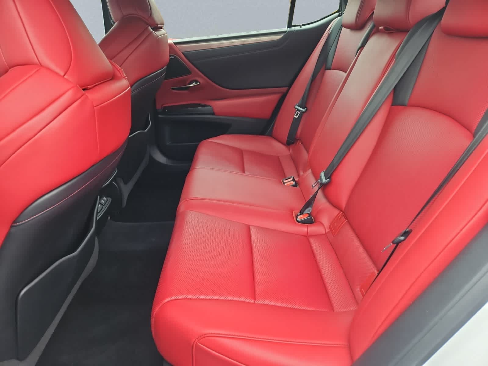 used 2019 Lexus ES 350 car, priced at $28,998