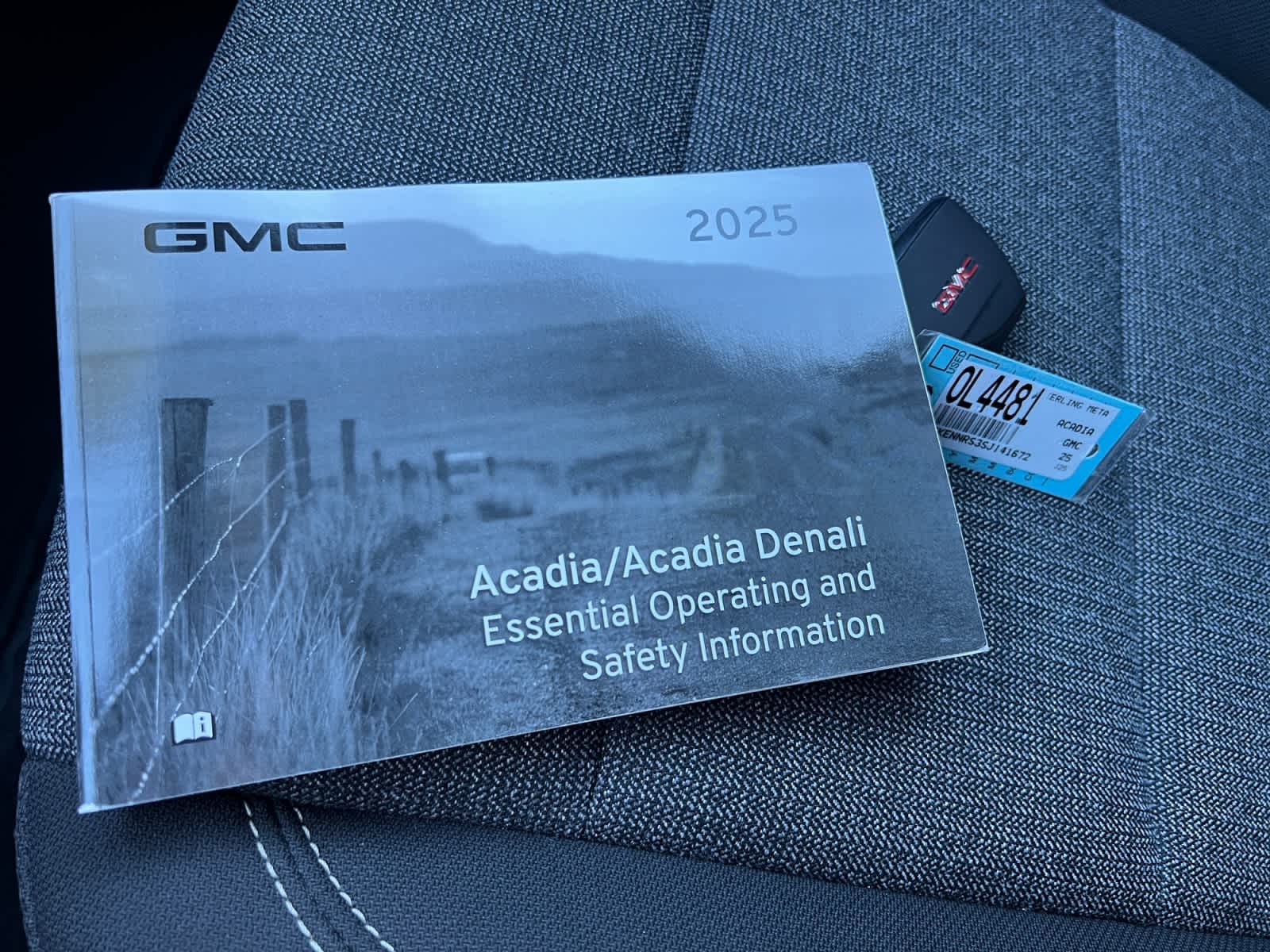 used 2025 GMC Acadia car, priced at $34,998