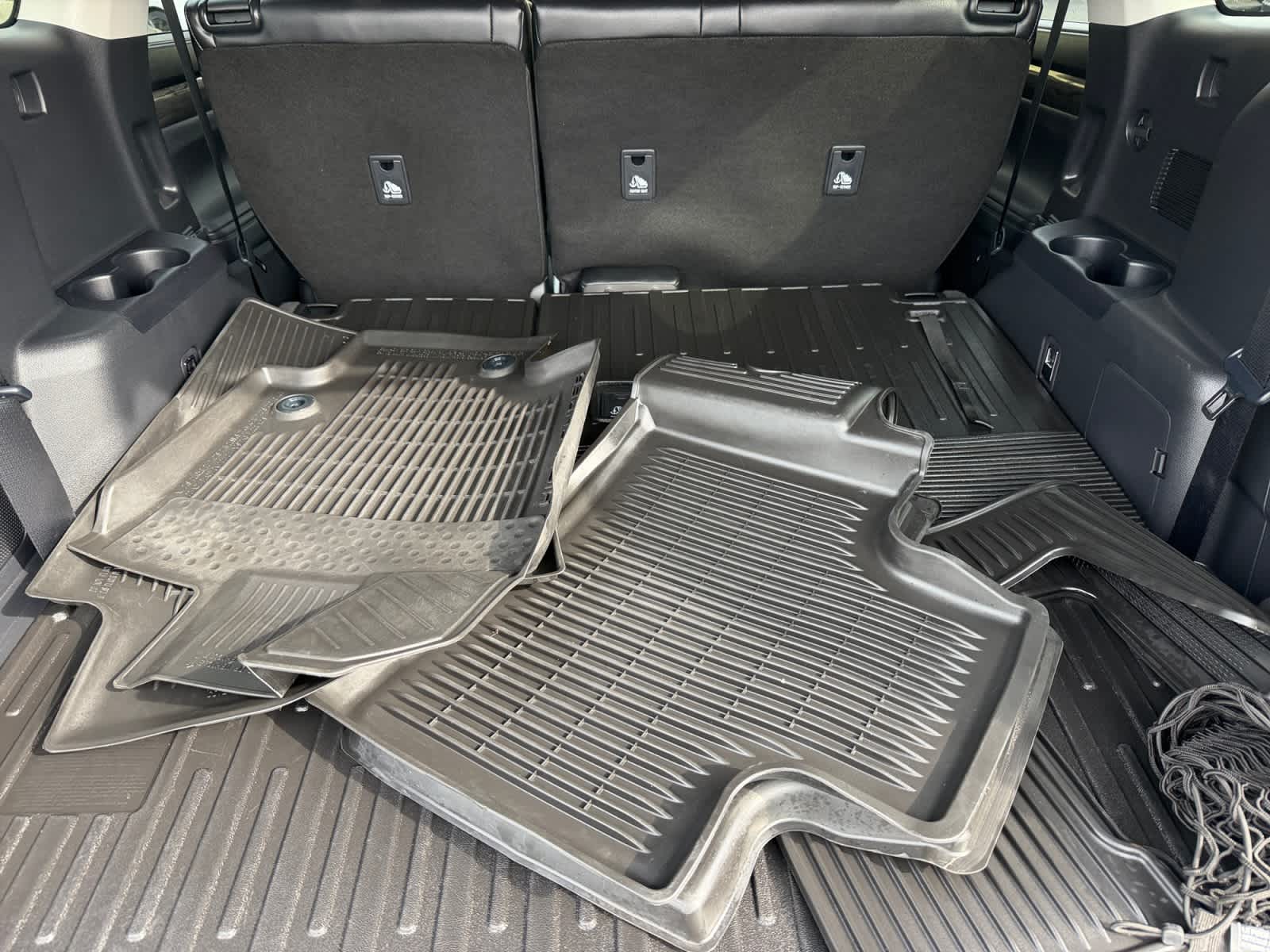 used 2023 Toyota Highlander car, priced at $39,999