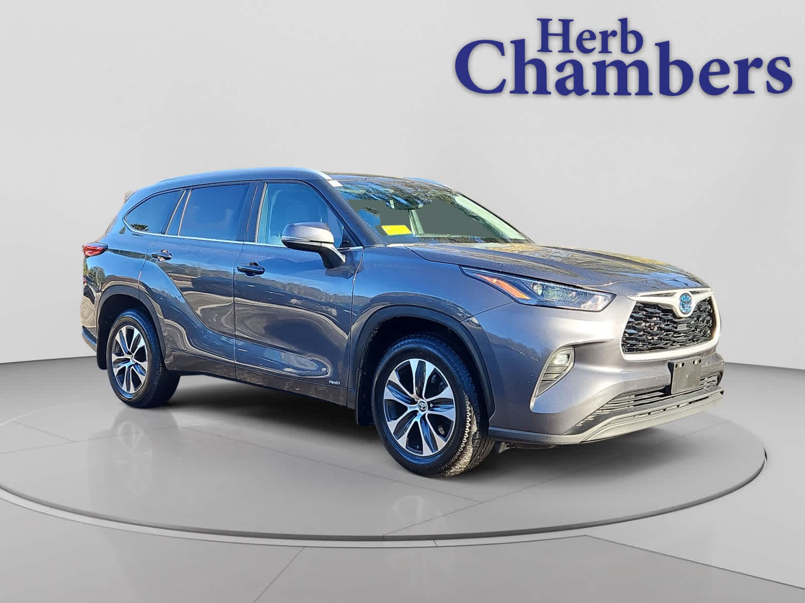 2023 Toyota Highlander XLE's photo