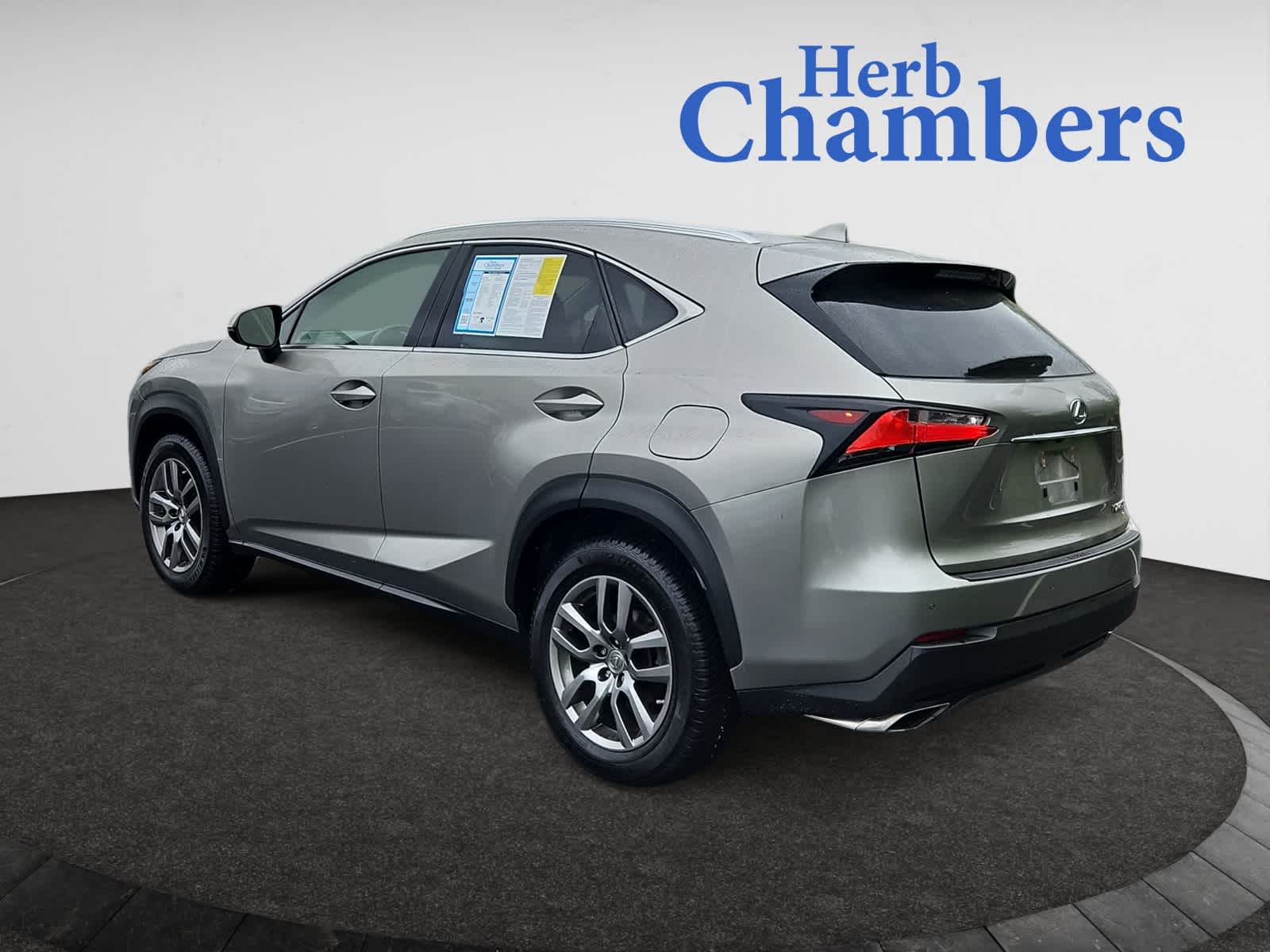 2015 Lexus NX 200t Luxury photo 3