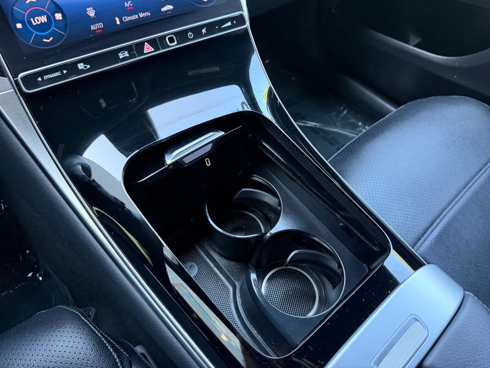 2025 Mercedes-Benz GLC Base - Photo 17