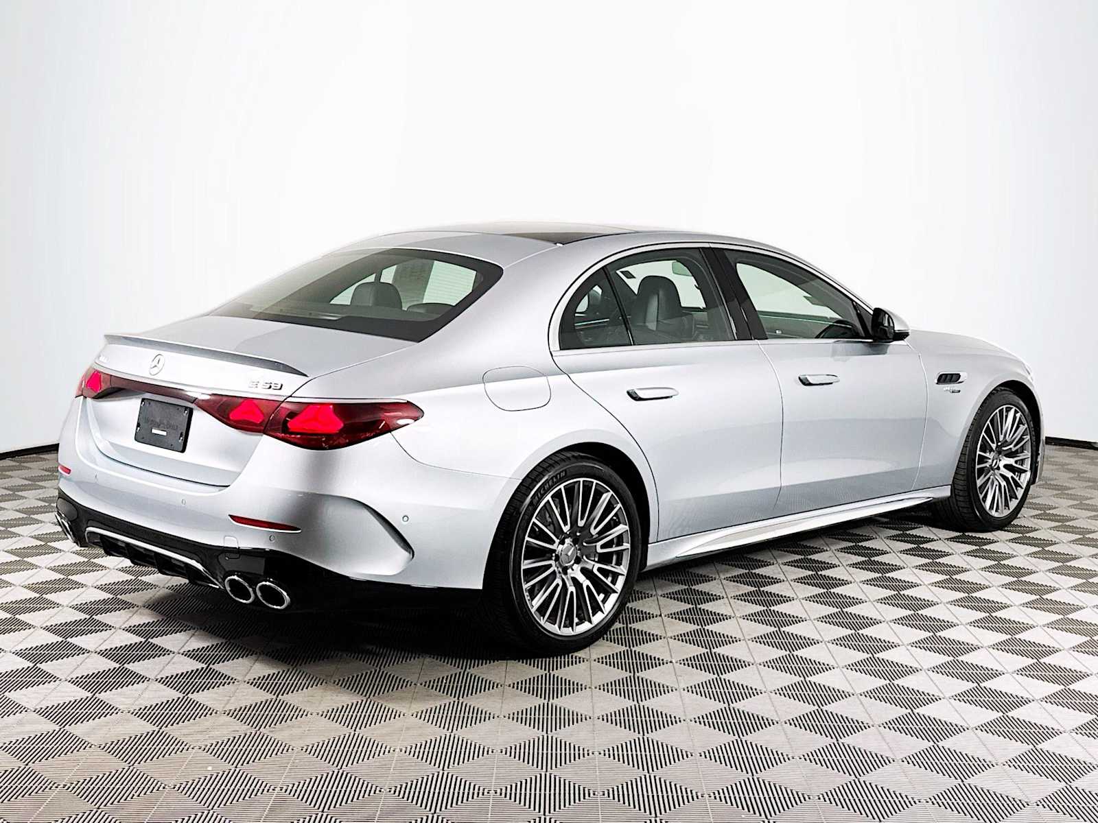 2025 Mercedes-Benz E-Class AMG E53 - Photo 15