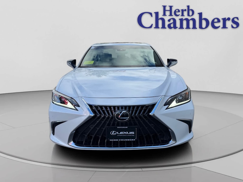 New 2025 Lexus ES 350 SEDAN