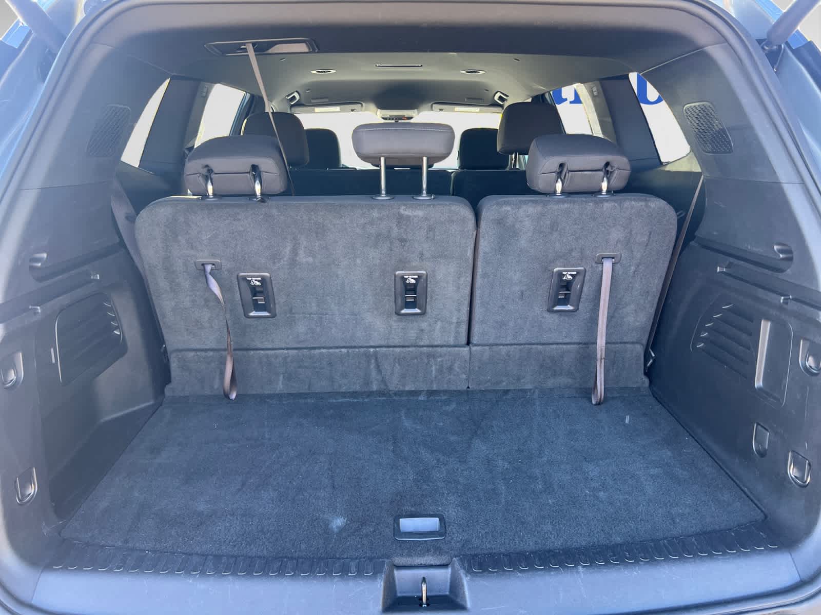 used 2025 GMC Acadia car, priced at $34,998