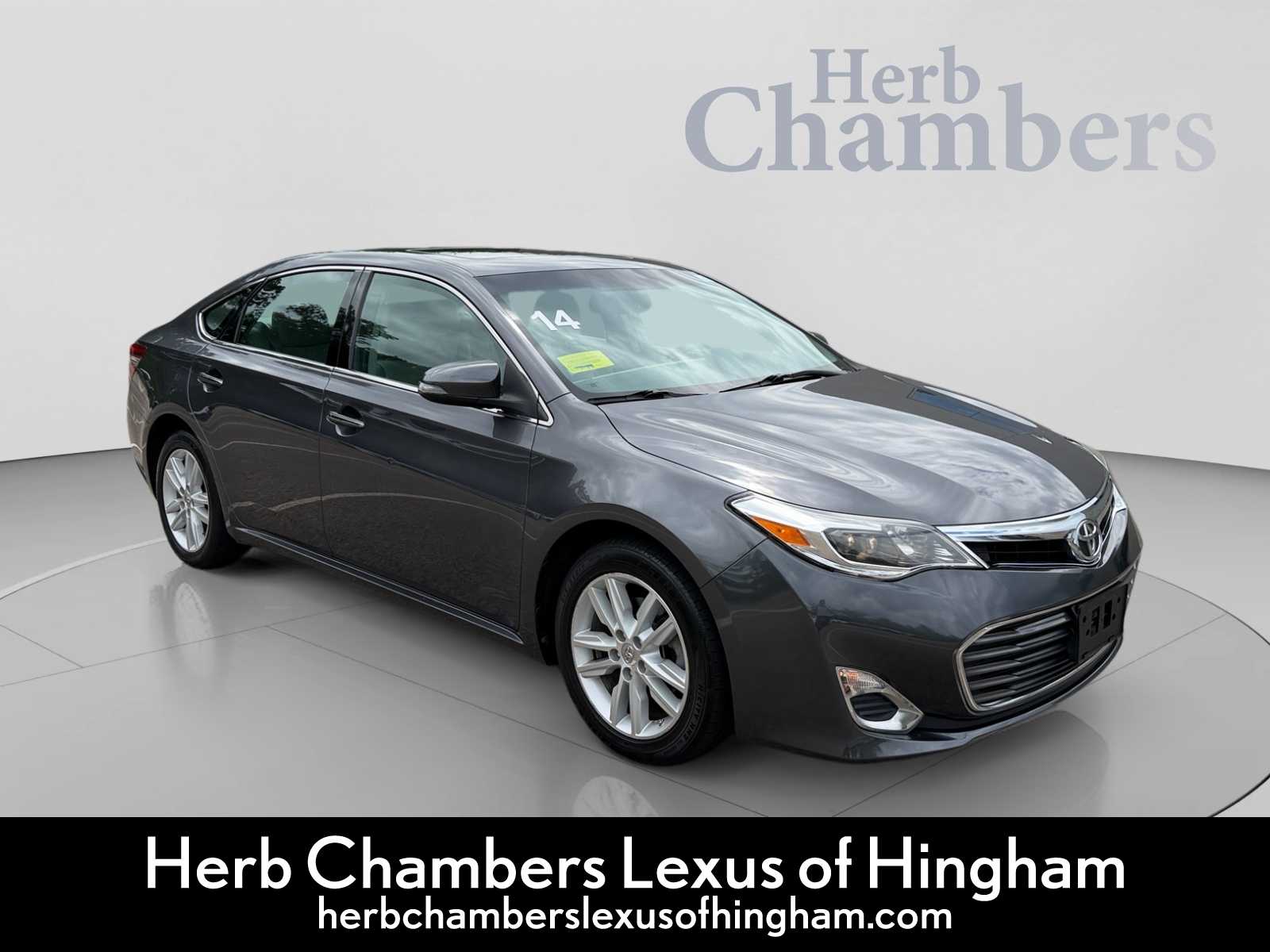 Magnetic Gray Metallic 2014 Toyota Avalon Sedan Front-Wheel Drive Automatic