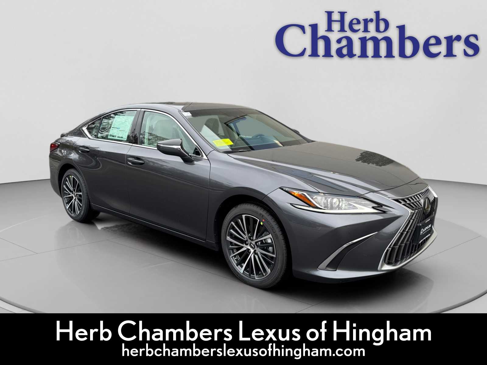 2025 Lexus ES 350's photo