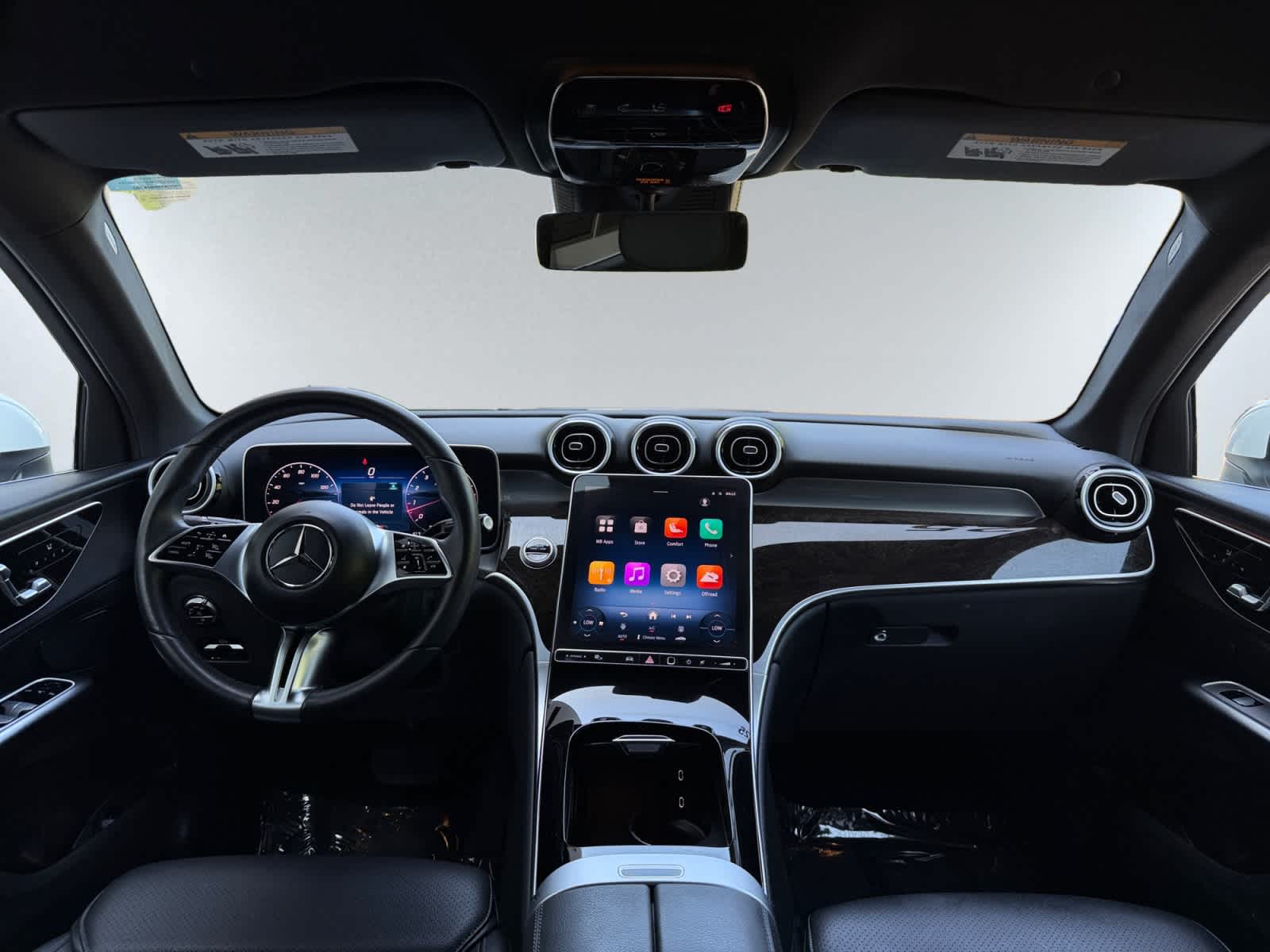 2025 Mercedes-Benz GLC Base - Photo 6