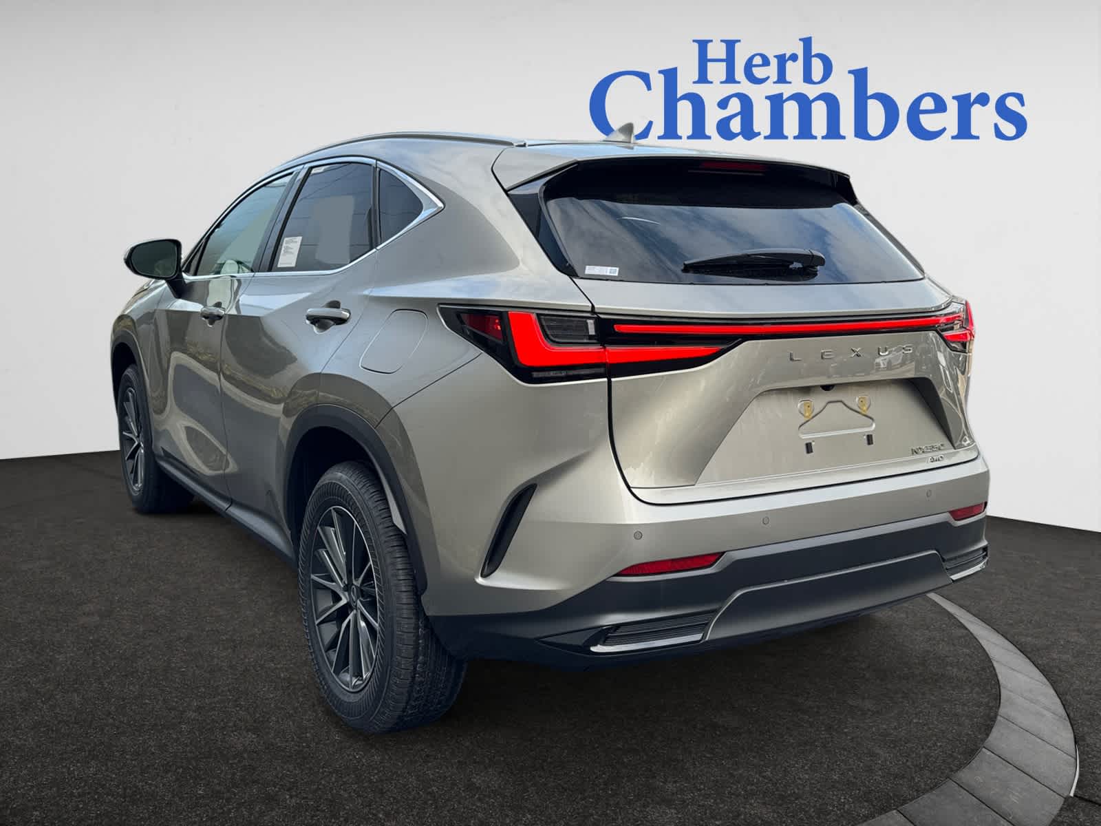 2026 Lexus NX 350 Premium photo 3