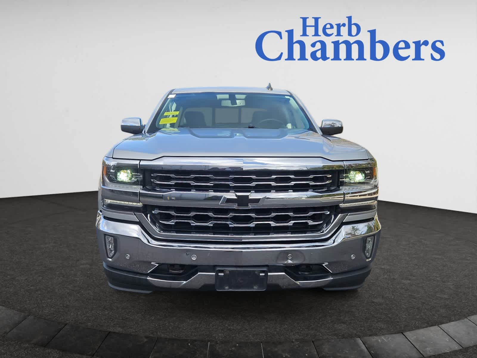 2017 Chevrolet Silverado 1500 LTZ photo 2