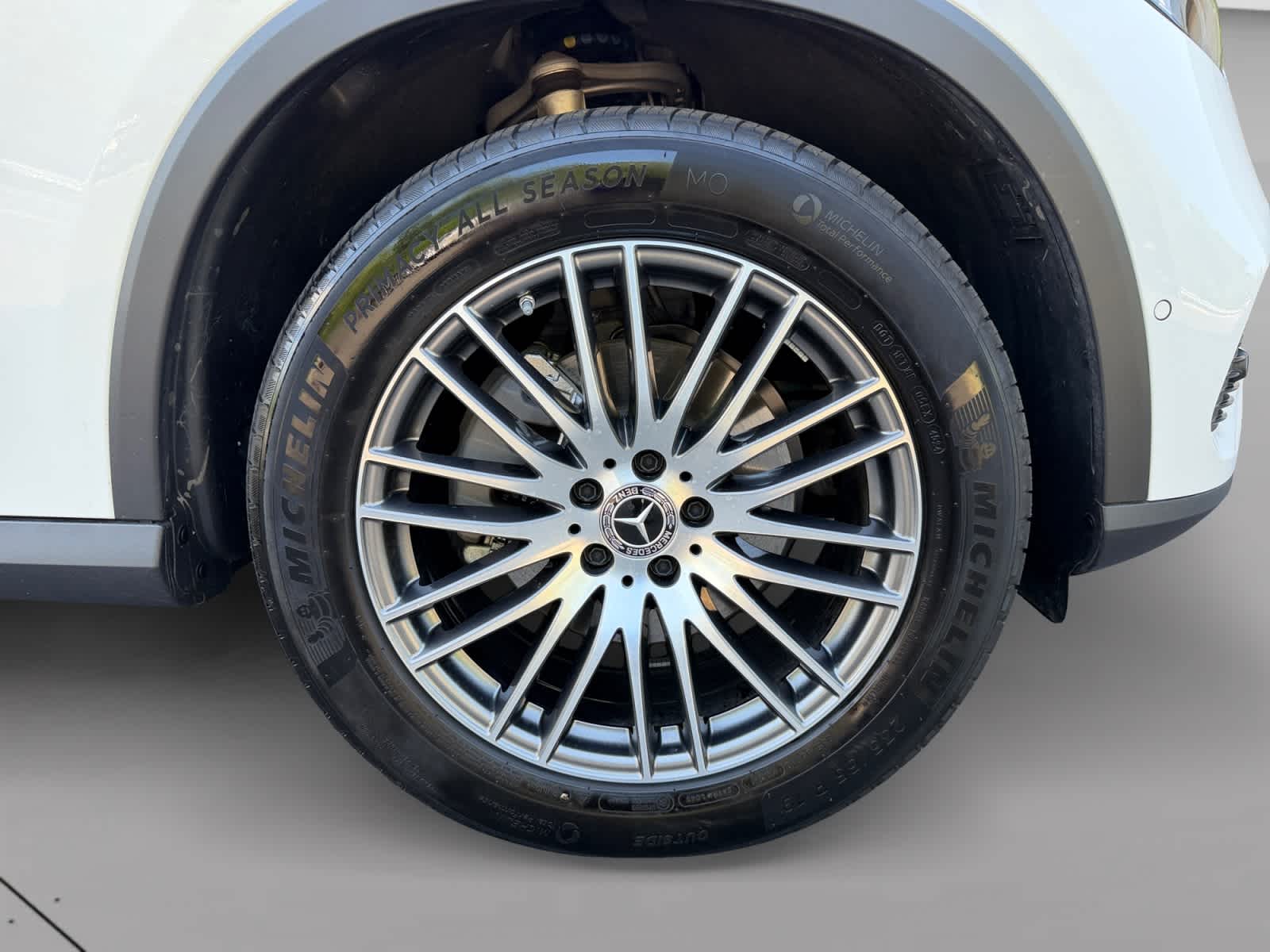 2025 Mercedes-Benz GLC Base - Photo 9