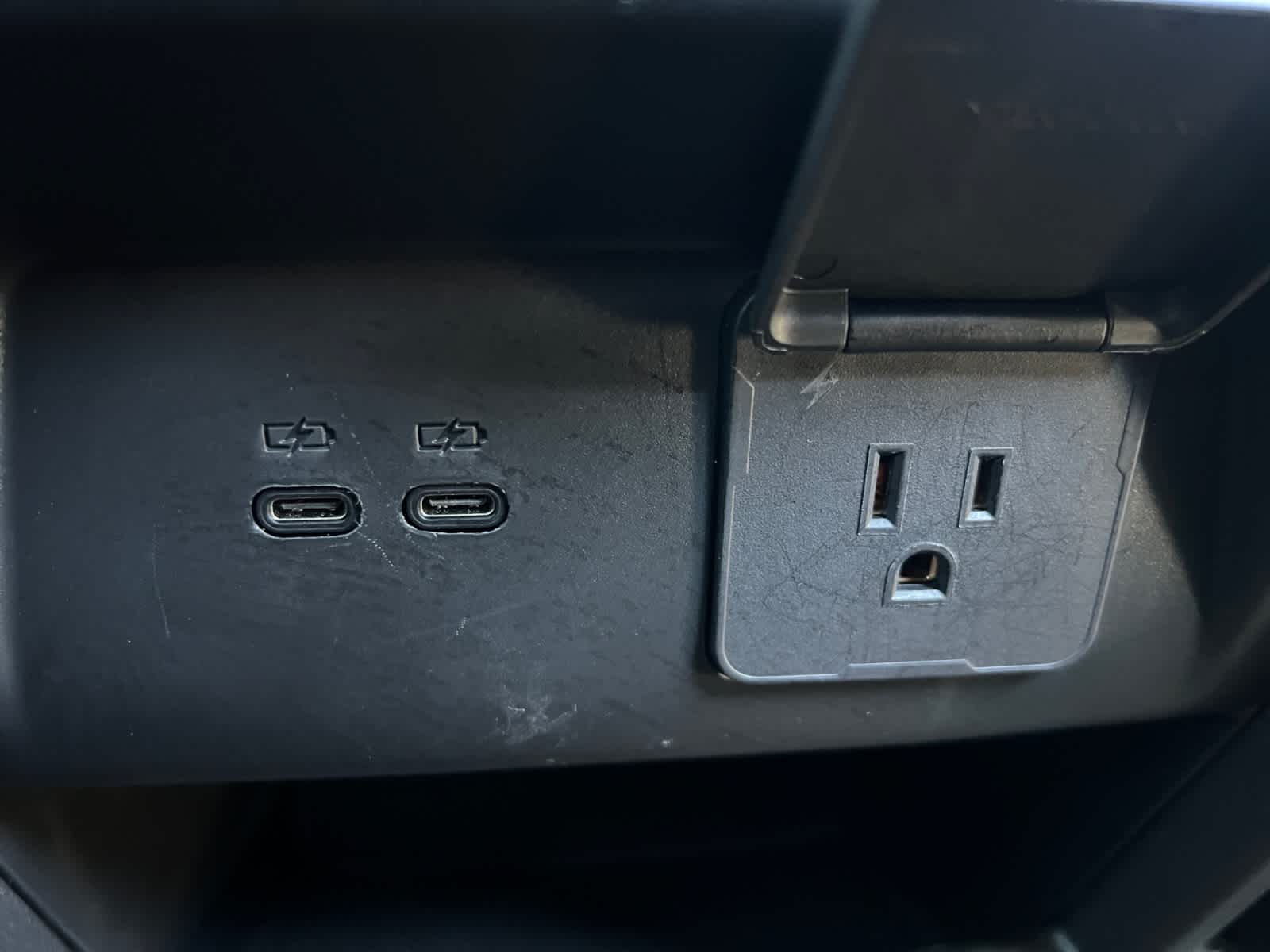 used 2025 GMC Acadia car, priced at $34,998